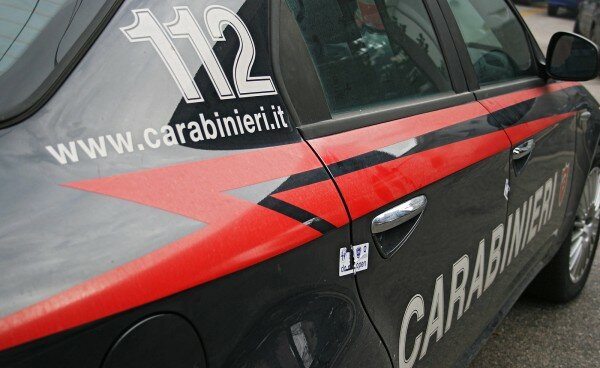 Adrano: controllo del territorio dei Carabinieri, segnalati 7 assuntori di droga